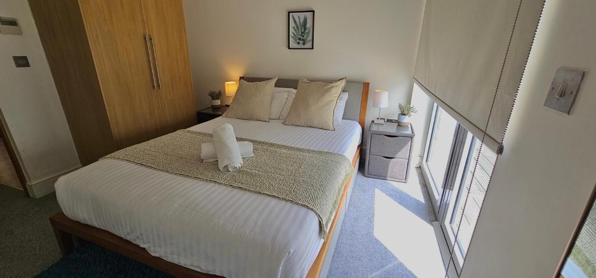 Spacious 3-Bed 3-Bath Luxury Apartment With Balcony Hyde Park ロンドン エクステリア 写真