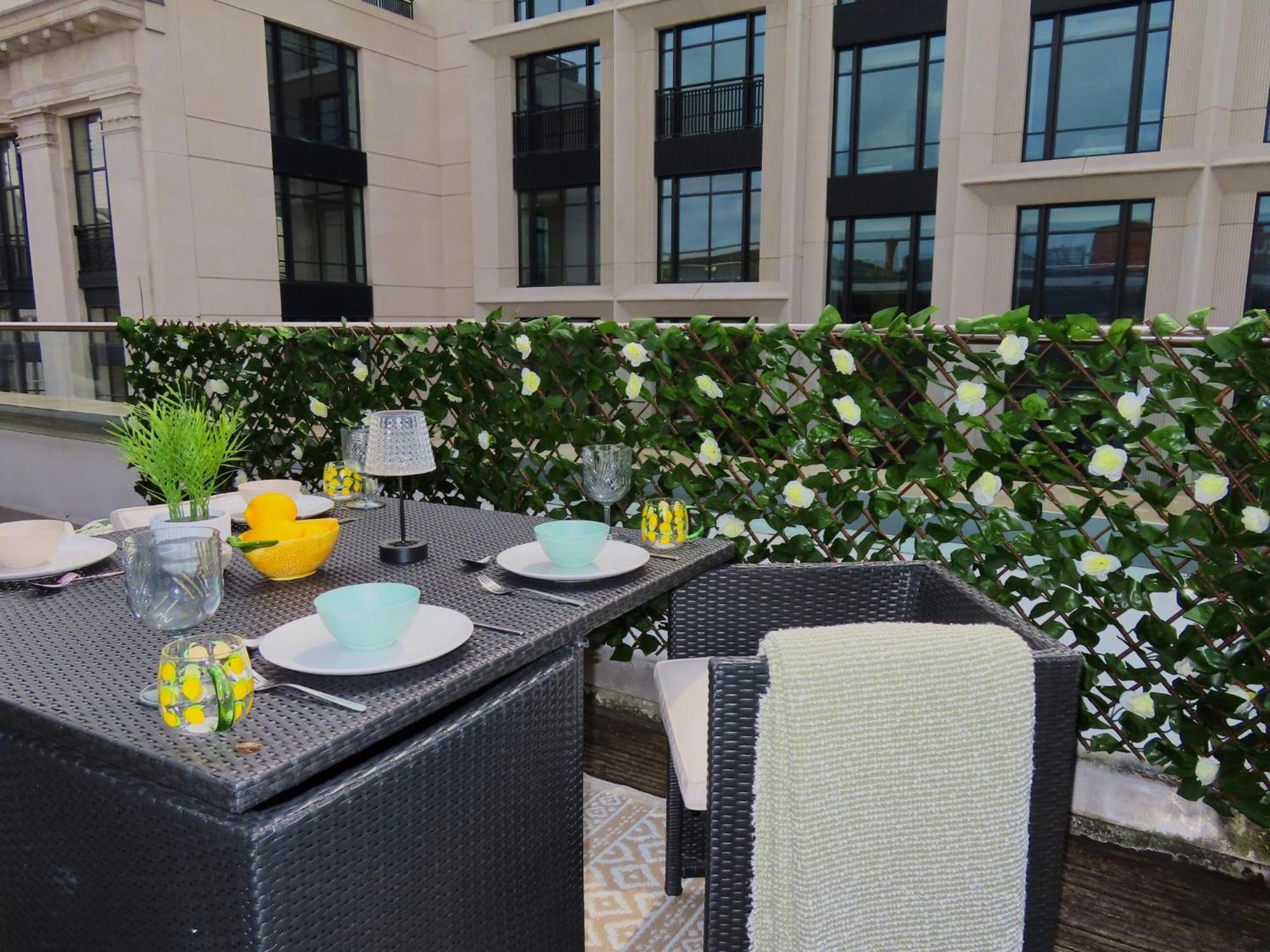 Spacious 3-Bed 3-Bath Luxury Apartment With Balcony Hyde Park ロンドン エクステリア 写真